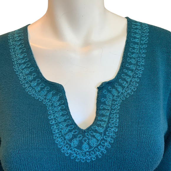 Citron Santa Monica Green Embroidered V-Neck Sweater sz S - Picture 2 of 4